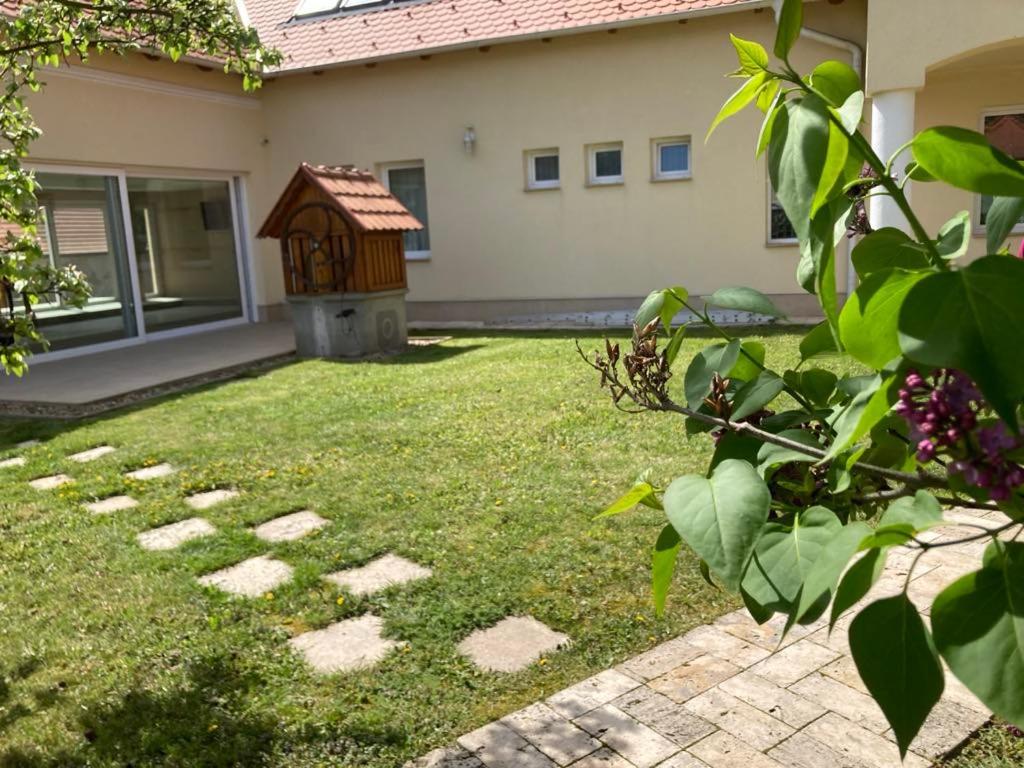 Villa Gracia Балатондьёрёк Экстерьер фото